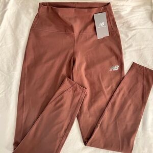 *NWT* New Balance Brown/Mauve Leggings Size M